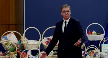 ОГРАНИЧЕНИ МАРЖИ, НАМАЛЕНИ КАМАТИ, ПОПУСТИ НА СМЕТКИ: Вучиќ презентираше мерки за подобар стандард