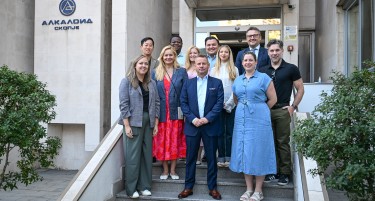 Делегација на Американскиот совет на млади политички лидери (ACYPL) во посета на „Алкалоид“