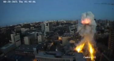 (ВОЗНЕМИРУВАЧКО ВИДЕО) Страотен руски напад на Киев однесе во смрт најмалку 18 луѓе