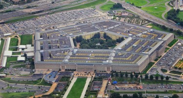 Трамп го преименува „Пентагон“ во „Министерство за војна“