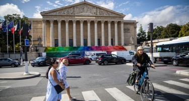 Кризата во Франција се заканува да ја потресе еврозоната