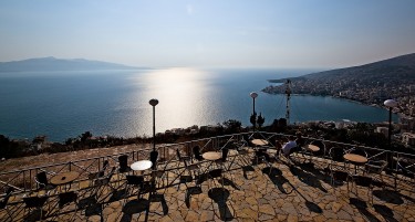 Колку пари оставиле туристите во Албанија?