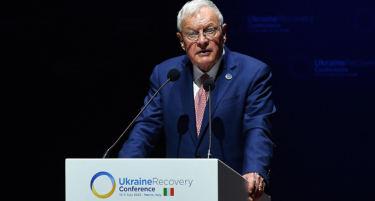 Келог за Путин: Трамп му дава време и простор за преговори, но картите се во наши раце