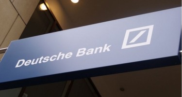 Шефот на Дојче банк под оган: Пет поранешни вработени тужат за стотици милиони фунти