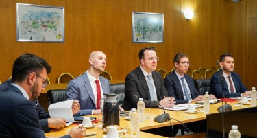 Николоски во дводневна посета на Грција: Зборувале за Коридорот 10, брзата пруга и економската соработка