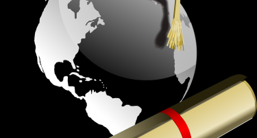 ФАКУЛТЕТОТ И ТОА КАКО ЈА КАЧУВА ПЛАТАТА ВО ЕВРОПА: Еве зошто треба да имате факултет ако сакате да работите во странство