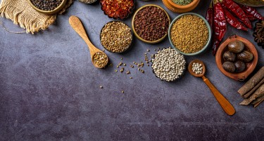 Смиља заработува 1.700 денари дневно за оваа работа: Сопствениците остваруваат добар профит од овој зачин