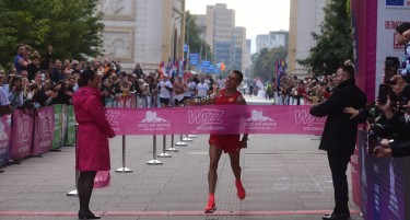 Дарио Ивановски триумфираше на 21. Виз Ер Скопски маратон - рекордни над 14.000 учесници на скопските улици
