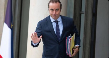 ТОТАЛНО ЛУДИЛО ВО ФРАНЦИЈА! Премиерот формираше влада, назначи министри, а по само 27 дена поднесе оставка