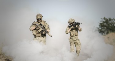 ЌЕ ГИ НАТЕРА ДА СЛАБЕАТ: Министерот за одбрана на САД порача - „Не сакам да гледам дебели генерали и војници, тоа е неприфатливо“