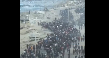 (ВИДЕО) Илјадници Палестинци почнаа да се враќаат во своите домови