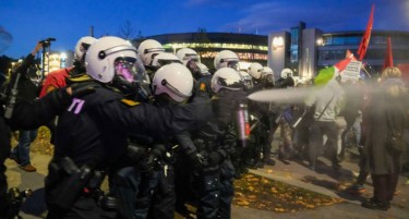 Хаос пред стадионот, додека Нрвешка играше фудбал со Израел