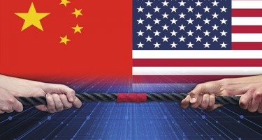 „НИЕ ВЕЌЕ СМЕ ВО ТРГОВСКА ВОЈНА СО КИНА“: Трамп најавува масовни контроли и 100 отсто повисоки царини