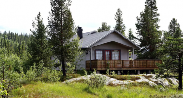 Совет од архитект: Наместо да потрошите 30 години градејќи куќа што можеби никогаш нема да им треба на вашите деца, направете го ова