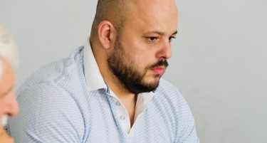 „ЕДЕН КУП АЛБАНЦИ МИ СЕ ЈАВИЈА ЗГРОЗЕНИ ОД ТВОЈОТ ДЕНЕШЕН ПОВИК“: Костовски обвинува: Оџа на Џума „проповедал“ да се гласа за ДУИ