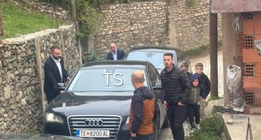 Аднан Азизи и Бесар Дурмиши избркани од тетовски села во обид да агитираат?