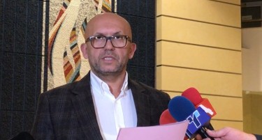 ФАТЕНО ВОЗИЛО СО ПАРИ И ЛИСТА ЗА ПОТКУП, ПРИТИСОЦИ, ТЕЛЕФОНСКИ ВЛИЈАНИЈА: Што нотирало обвинителството за време на изборите