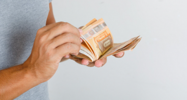 Хрватските работодавачи бараат „замрзнување“ на минималeцот