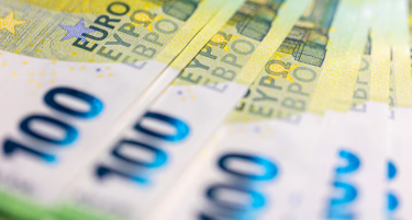 Еврото изгуби повеќе од 80 проценти од својата вредност мерена во злато?