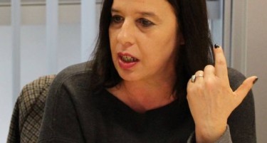 ОД КОЈА ПАРТИЈА Е ДИРЕКТОРОТ НА КОМУНАЛНА? НЕ ЈА ГЛАСАЈТЕ ТАА ПАРТИЈА: Колозова со реакција за ѓубрето