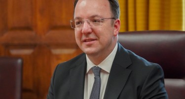 Николоски: Мицкоски и јас сме првите политичари што биле во кралската резиденција