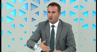 Адеми: Не е точно дека Али Ахмети се повлекува