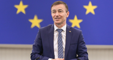 КОВАЧЕВ ЗА МАКЕДОНСКИТЕ ПОЛИТИЧАРИ: Не сакаат да слушнат за внесувањето на Бугарите во Уставот, а половина од нивните семејства имаат бугарско државјанство