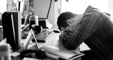 Како да ја зголемите продуктивноста на работа без дополнителен стрес: Научно докажани трикови за фокус и ефикасност