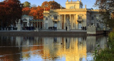 Како успеа Полска да изгради динамична економија со стабилен раст?