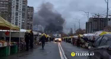 (ВИДЕО) РУСИЈА СО РАКЕТИ ГО НАПАДНА КИЕВ: Германска министерка се криела во бункер