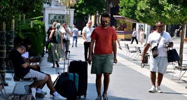 Четири дена работа, три дена живот: Дали Македонија е подготвена за револуцијата на модерното работно време?