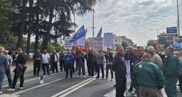 ПЛАТАТА УШТЕ НЕ ИМ Е ИСПЛАТЕНА, ИАКО ИМ ВЕТИЛЕ ДЕКА ЌЕ ЈА ИМААТ ВО ПЕТОКОТ: Уште еден протест на вработените во Паркови и зеленило