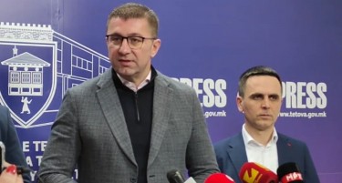 Мицкоски: Се сретнав со Касами, од тогаш испраќа „вистински“ изјави