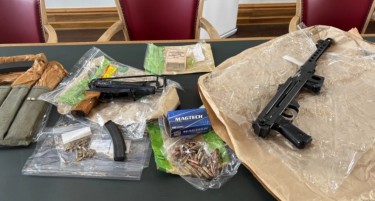 Откриен голем арсенал оружје во западна Германија при акција против трговци со оружје