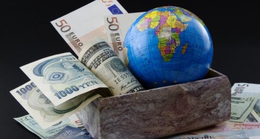 СВЕТОТ НЕ НИ ДОЛЖИ НИШТО: Младите луѓе ги чекаат тешки времиња, наградата може да не биде она што го очекуваат