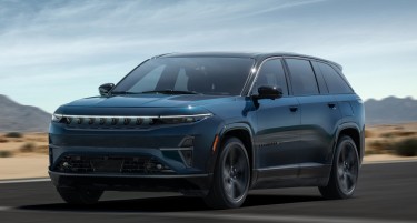 Производителот на Џип, Стелантис, падна за дури 6% откако издаде предупредување за еднократни трошоци