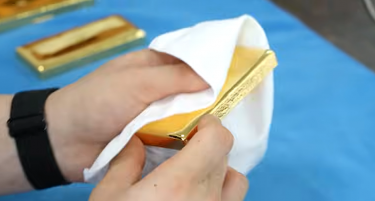 НОВ ДЕН, НОВА ЦЕНА: Колку чини унца злато?