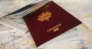 Само тројца луѓе во светот патуваат без пасош! Еве кој е на листата, од каде доаѓаат и какви титули имаат