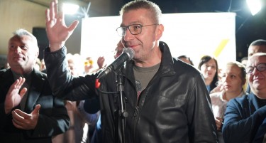 ТАА ИГРА НА НАЦИОНАЛНА КАРТА РАЗБРАНУВА МНОГУ ДУХОВИ ВО ЗЕМЈАТА: Мицкоски со порака од Брвеница