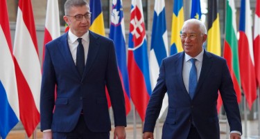 Мицкоски се сретна со Кошта: Разговараме за нашите единствени позиции и нашиот пат кон ЕУ