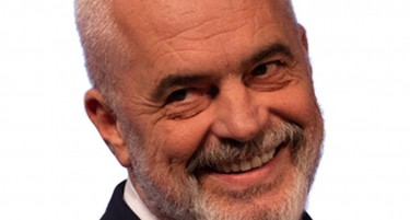 АЛБАНИЈА ГО ЗГОЛЕМУВА МИНИМАЛЕЦОТ НА 500 ЕВРА: Рама даде уште едно ветување