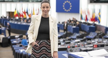 ЕВРОПРАТЕНИЧКАТА СО МАКЕДОНСКО ПОТЕКЛО - ЈОВЕВА, ВО ОДБРАНА НА МАКЕДОНИЈА: „Не е фер Македонија да се става во ист кош со Србија и БиХ“