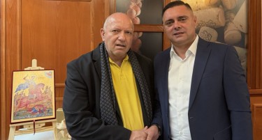 АЗЕСКИ СЕ СРЕТНА СО ЈАНЧЕВ: Ја продолжуваат соработката во интерес на бизнис заедницата