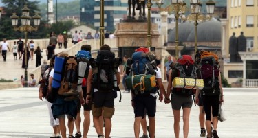 ТУРЦИТЕ ПОВТОРНО ЈА „ОСВОЈУВААТ“ МАКЕДОНИЈА - убедливо најголем број туристи во септември пристигнаа од Турција