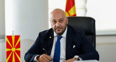 КОСТАДИНОВСКИ НЕ Е ЗАДОВОЛЕН ОД РАБОТАТА НА СОБРАНИЕТО: „Собранието е должно да ги почитува нашите одлуки“