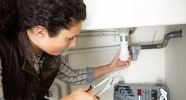 Водоинсталатерки во Јордан: Жените се и мајстори и муштерии