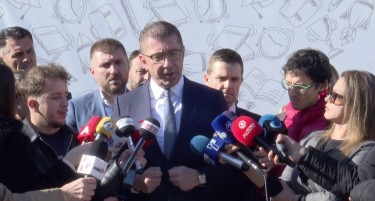 ФАКТОР НА ДЕНОТ: Мицкоски е подготвен за разговор со бугарската влада, но нема да отстапи од црвените линии