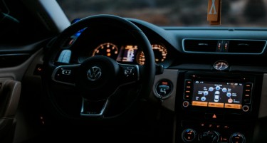 Кога километражата „зборува лага“: Илјадници Македонци купуваат автомобили со вратена километража