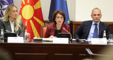 ФАКТОР НА ДЕНОТ: Сиљановска-Давкова вели дека ЕУ немала јасна стратегија за Балканот, а според Филипче извештајот е лош и губиме време
