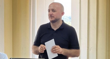 „Вие бевте министер во Влада која беше позната по секојдневните скандали“: Хоџа контра Николовски - овојпат има реакција